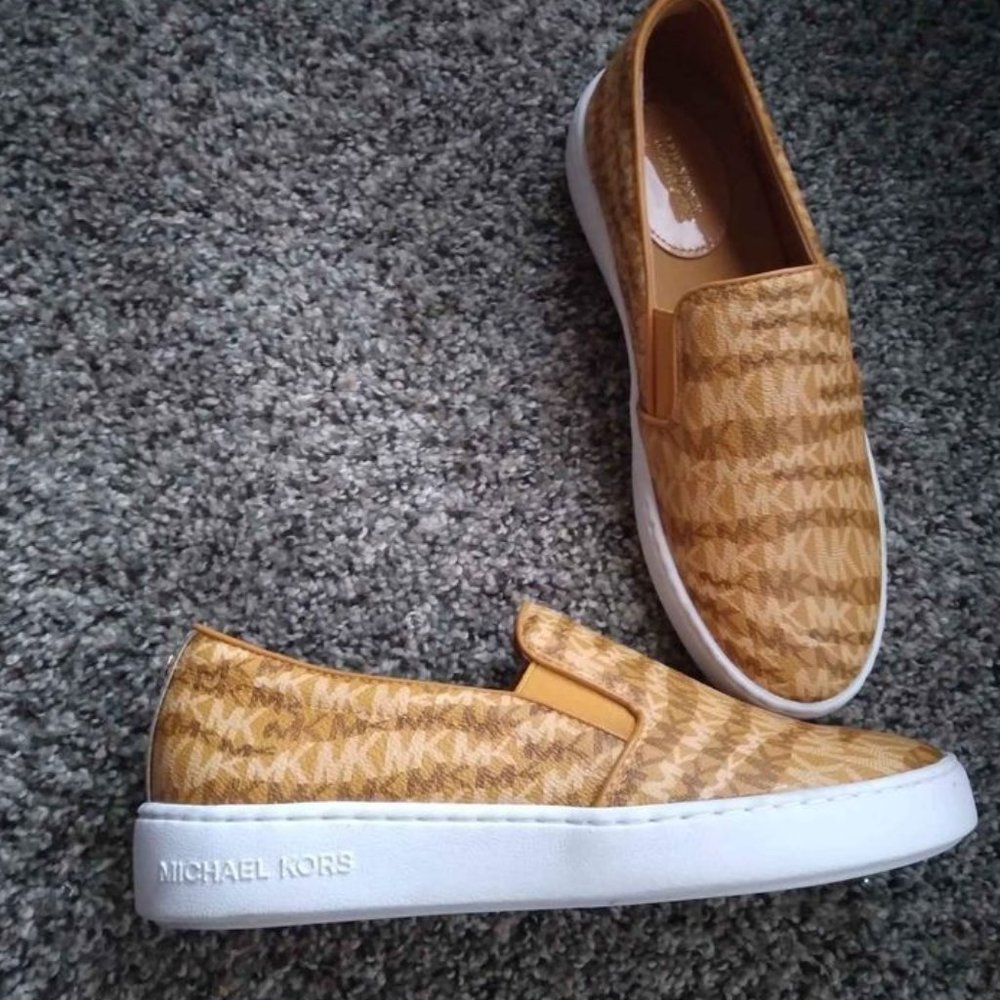 Michael Kors Fashion Sneakers(Size 6)